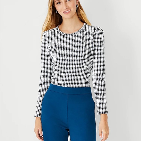 Ann Taylor gingham houndstooth, puff sleeve Top - Picture 2 of 7